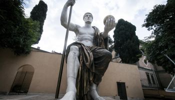 Constantine and the Push to Resurrect an Empire
