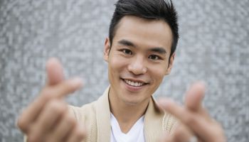 Resist Instant Gratification and Achieve Your Goals 
